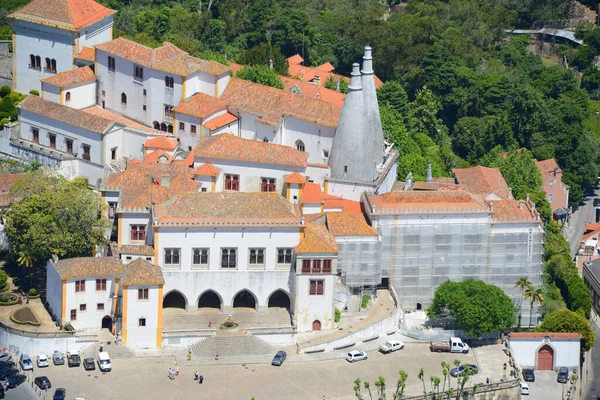 シントラ国立宮殿 ポルトガル語 Palacio National Sintra ポルトガルのシントラにある中世の王宮である ペナ国立宮殿は1995年にユネスコの世界遺産に登録されました — ストック写真