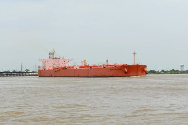 New Orleans, Louisiana LA, ABD Mississippi Nehri 'nde Ham Petrol Tankeri EAGLE KUCHING.
