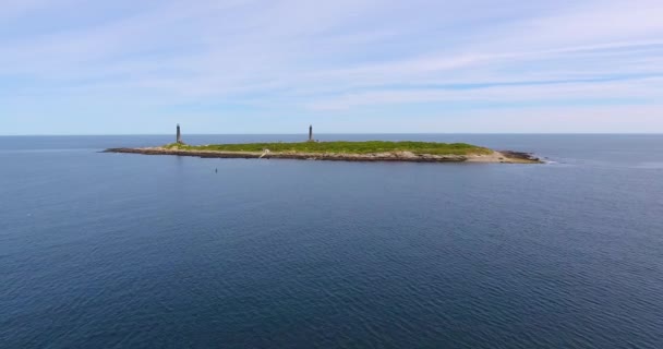 Thacher Islandの空中ビューThacher Island Rockport Cape Ann マサチューセッツ州 シアター島灯台は1771年に建設された — ストック動画