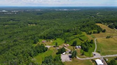Harvard, Massachusetts MA, ABD 'deki Nashoba Vadisi' ndeki Fruitlands Müzesi hava manzarası.