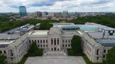 Boston Güzel Sanatlar Müzesi 465 Huntington Avenue, Fenway, Boston, Massachusetts MA, ABD. Bu, ABD 'deki dördüncü ve dünyadaki 17. en büyük müzedir..