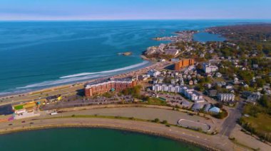 Nantasket Plajı, Weir Nehri ve Hingham Körfezi Aeral Manzaralı Hull, Massachusetts MA, ABD 'de sonbahar yeşillikleri.