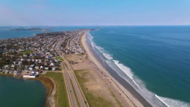 Nantasket Plajı, Weir Nehri ve Hingham Körfezi Aeral Manzaralı Hull, Massachusetts MA, ABD 'de sonbahar yeşillikleri.