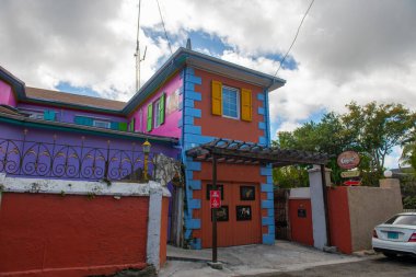 Tarihi Nassau, New Providence Adası, Bahamalar 'daki Hill Caddesi' ndeki Gray Cliff 'in Mirası Köyü..  