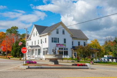 Tarihi Plymouth Caddesi 34 numaradaki tarihi ticari bina. Tarihi Harbor, New Hampshire NH, ABD. 