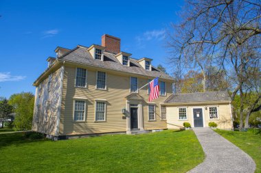 Buckman Tavernası 1710 yılında Lexington, Massachusetts MA 'nın tarihi şehir merkezinde 1 Bedford Sokağı' nda inşa edilmiş tarihi bir Amerikan Devrimci Savaş alanıdır.. 