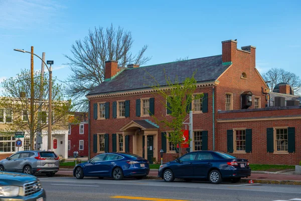 Santander Bank Historic Building 1822 Massachusetts Avenue Historic Town Center — стокове фото