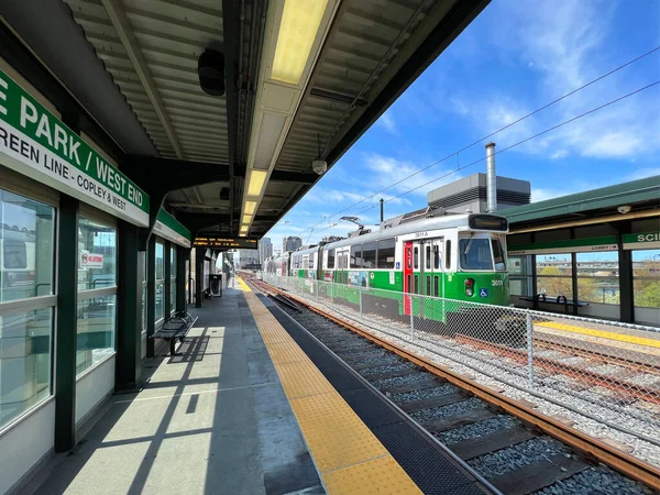 Boston Metro Mbta Kinki Sharyo Type Train Science Park West — Stock Photo, Image