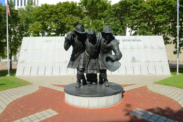 New York State Fallen Firefighters Memorial Empire State Plaza Downtown — Stock Photo, Image