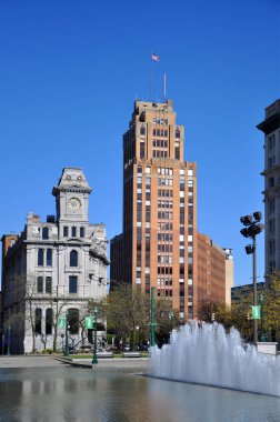 Syracuse şehir merkezindeki Gridley Binası ve Eyalet Kulesi, New York State NY, ABD. State Tower with Art Deco style building halen Syracuse 'daki en yüksek bina..
