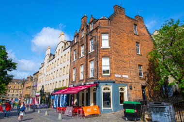 Edinburgh, İskoçya 'daki Royal Mile yakınlarındaki Grassmarket' teki tarihi ticari bina. Eski Edinburgh kasabası 1995 yılından beri UNESCO 'nun Dünya Mirasları Alanıdır.. 