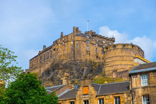 Edinburgh Castle Historic Castle Stands Castle Rock Old Town Edinburgh — Stockfoto