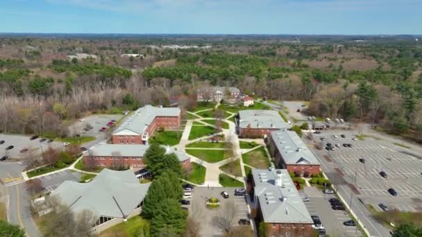 Middlesex Community College Bedford Campus Aerial View 591 Springs Road — Stockvideo