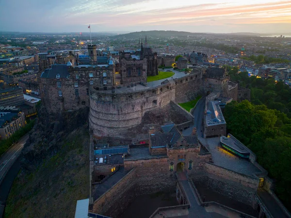 Edinburgh Castle Sunset Castle Historic Castle Stands Castle Rock Old — Stockfoto