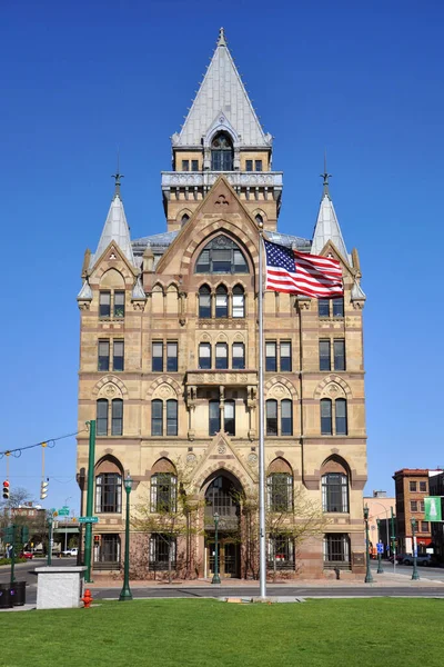 Syracuse Savings Bank Building was built in 1876 with Gothic style at Clinton Square in downtown Syracuse, New York State NY, USA. Now this building is a US National Register of Historic Places.