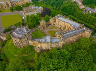 Durham Castle is a Norman style castle in the historic city center of Durham, England, UK. The Durham Castle and Cathedral is a UNESCO World Heritage Site since 1986. 