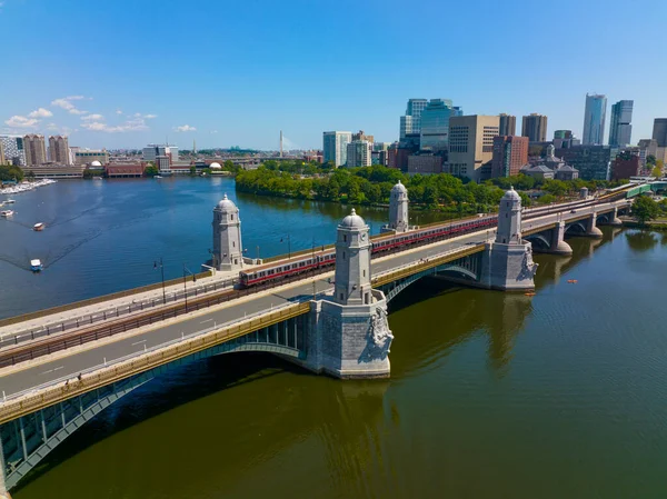 Mbta Red Line Longfellow Bridge Cross Charles River Boston Financial — Foto Stock