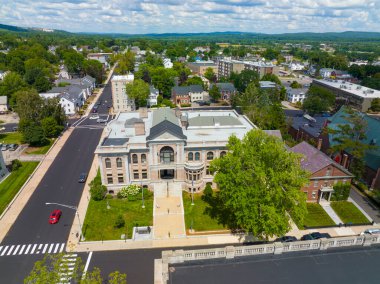 New Hampshire Eyalet Kütüphanesi 1895 yılında Concord şehir merkezindeki New Hampshire NH eyaletinin yanına yerel granitle inşa edilmiştir..