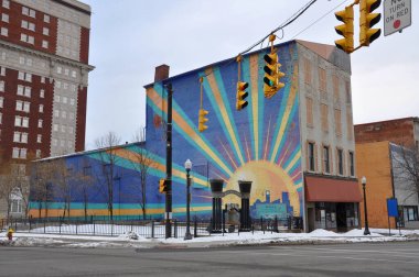 Liberty Bell Corner Park ve Utica Sunburst Duvar resimleri Utica şehir merkezindeki Genesee Caddesi ve Lafayette Caddesi 'nin kesişiminde. Bu bölge, Ulusal Tarihi Konumlar Kaydı 'dır..