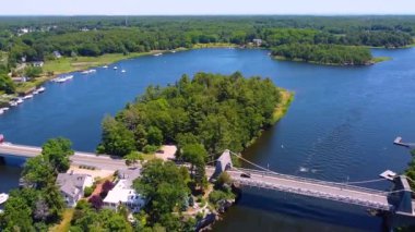 Merrimack Nehri ve Deer Island Parkı hava manzarası Amesbury ve Newburyport arasında nehir ağzı, Atlantik, Massachusetts MA, ABD. 