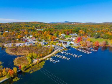 Wolfeboro tarihi şehir merkezi Back Bay Winnipesaukee Gölü hava manzaralı, Wolfeboro, New Hampshire NH, ABD. 