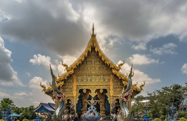 Chiang Rai Thailand September 2020 Aufwendige Skulpturen Der Buddhistischen Kirche — Stockfoto