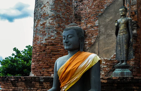 Aytthaya Tailândia Agosto 2020 Antiga Estátua Buda Parede Feita Pelo — Fotografia de Stock