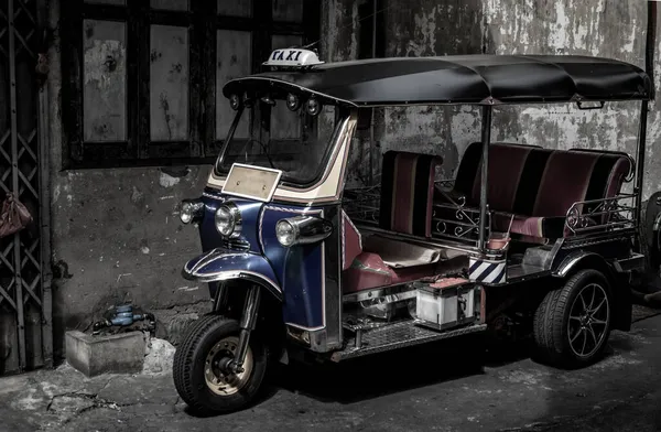 Bangkok Thailand Dec 2019 Famous Blue Tuk Tuk Thai Traditional — Stock Photo, Image