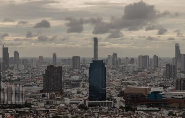 Μπανγκόκ Στο Κέντρο Της Πόλης Cityscape Ουρανοξύστες Βράδυ Δίνουν Στην — Φωτογραφία Αρχείου