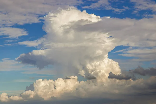 Небо Облачно Небо Облаками Погода Облачная Вдохновляющая Концепция Принято Фокуса — стоковое фото