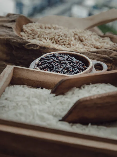 Varios Tipos Arroz Arroz Integral Arroz Jazmín Riceberry Sobre Fondo — Foto de Stock