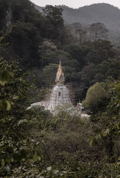 Weiße Buddhistische Kirche Wat Tham Potisat Oder Potisat Höhlentempel Der — Stockfoto