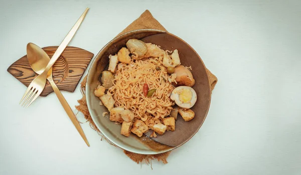 Stir Fried Instant Noodles Green Curry Chicken Kaeng Khiao Wan —  Fotos de Stock