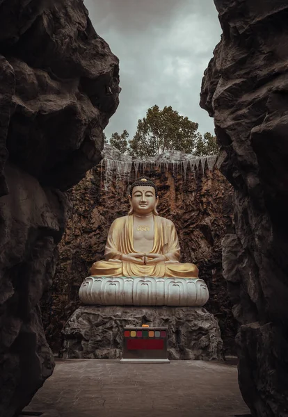 Samut Sakhon Thailand Mai 2022 Große Goldene Buddha Statue Inmitten — Stockfoto