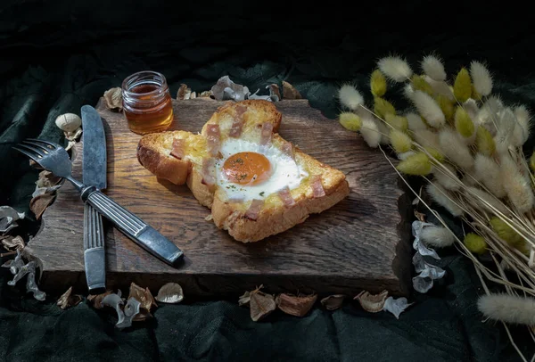 Homemade Fried Egg Hole Bacon Cheese Toast Serve Honey Wooden — Foto de Stock