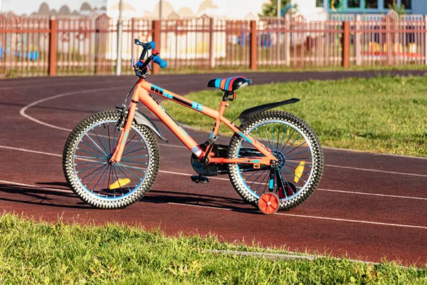 Bicicleta Infantil Pista Esportes Bicicleta Equilíbrio Para Crianças Ensinar Uma — Fotografia de Stock