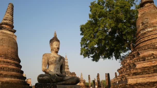 Estatua Antigua Buda Mahathat Antiguo Templo Parque Histórico Sukhothai Patrimonio — Vídeos de Stock