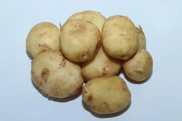 Первый Летний Картофель Новый Картофель Изолирован Белом Фоне Здоровое Питание — стоковое фото