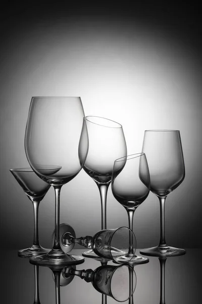Glass Goblets Gradient Background — Stock Photo, Image
