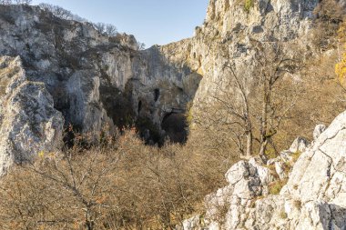 Vratnjanske Kapije 'nin çapraz geçide bakışı