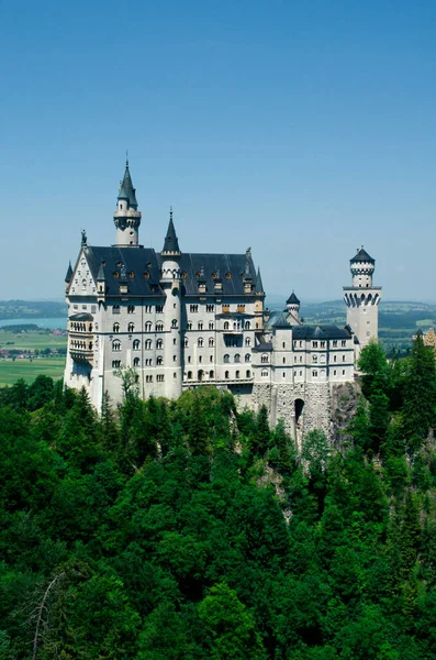 Fussen Alemanha Junho 2019 Famoso Castelo Neuschwanstein Envolto Névoa Nos — Fotografia de Stock