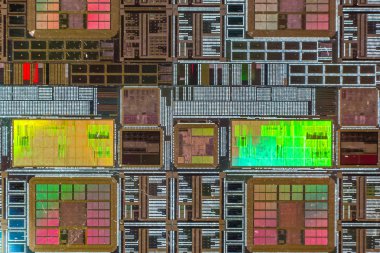 bir niddle göre yazdırılmış elektronik devre ile silikon gofret