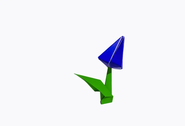 Origami blaue Blume, Tulpe, isoliert auf weiß — Stockfoto