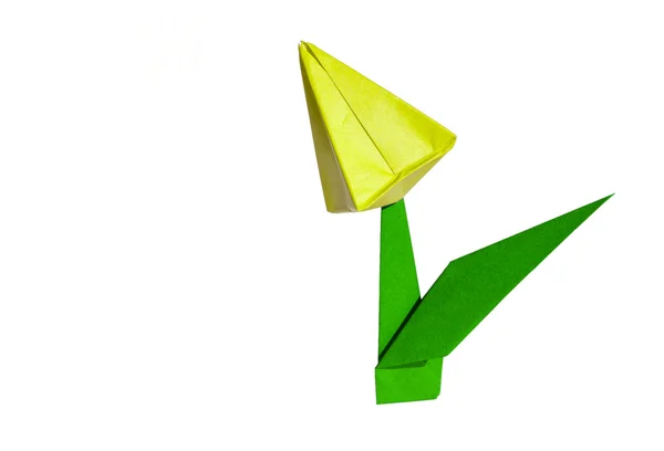 Origami κίτρινο λουλούδι, τουλίπα, που απομονώνονται σε λευκό — Φωτογραφία Αρχείου