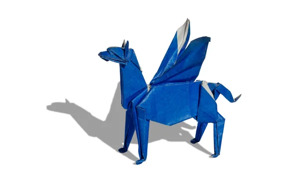 白で隔離される青い折り紙ペガサス馬 — ストック写真
