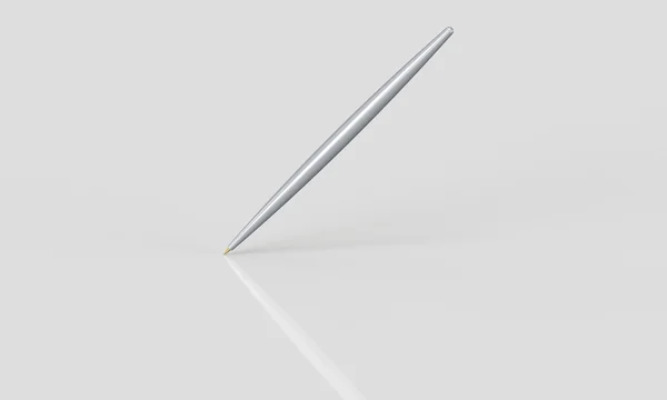 Uma elegante caneta de ouro e prata isolada em branco — Fotografia de Stock