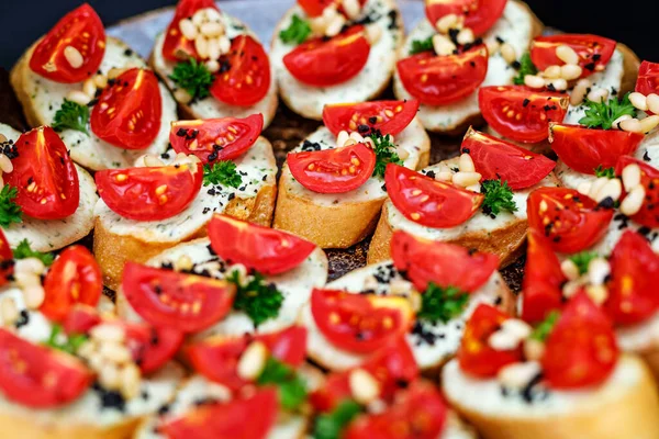 Muchos Sándwich Tomate Cereza Plato — Foto de Stock