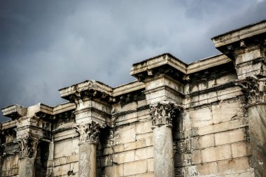 Akropolis, Atina 'nın altındaki Yunan sütunları. Yakın plan.