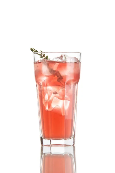 Cocktail Een Glas Geïsoleerd Wit — Stockfoto