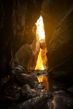Avakas vadisi, doğa manzarası, Kıbrıs. Popüler kanyon manzarası, Paphos bölgesindeki turistik eğlence.